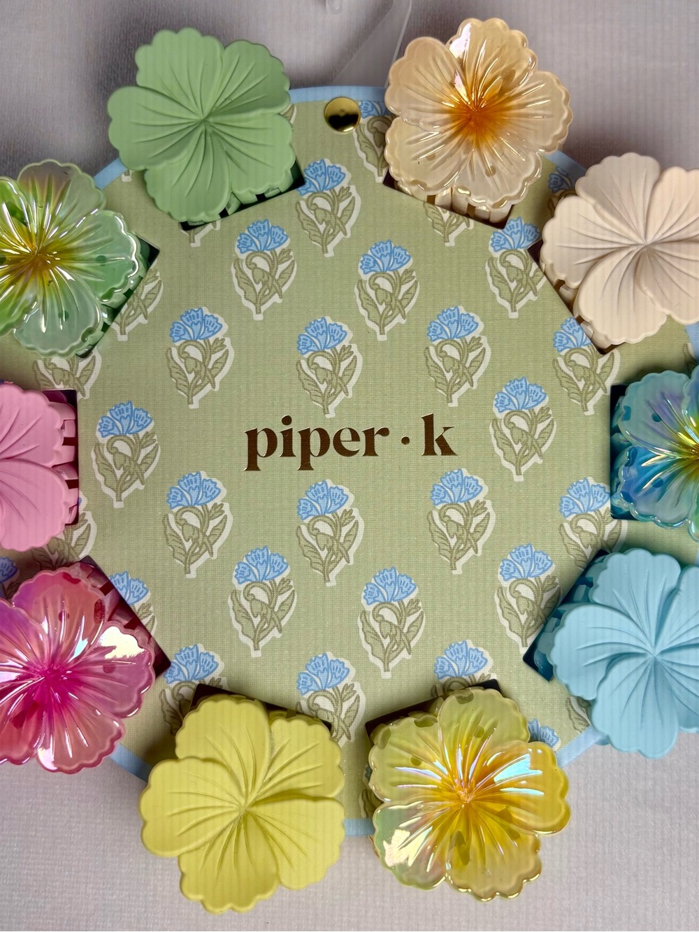 Piper-K Hibiscus Tropical Floral Resin Claw Clip Set of 10 Pastel Mix NEW
